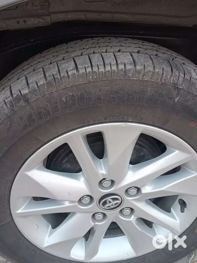 Toyota Innova Crysta 2017 Diesel 95000 Km Driven