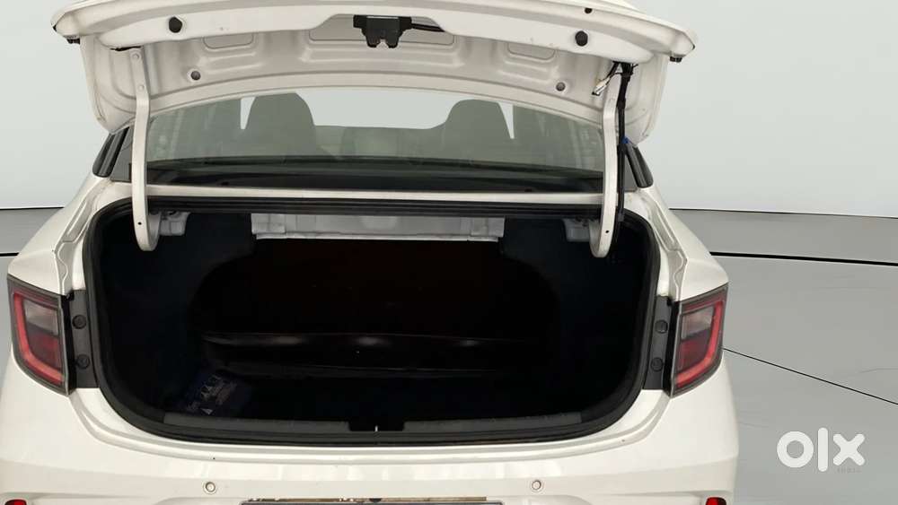 Hyundai Aura Sx (o) Manual, 2020, Petrol