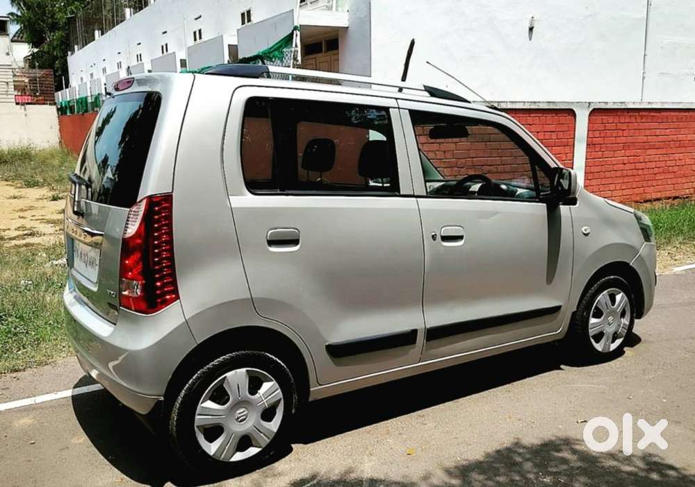 Maruti Suzuki Wagon R Vxi Amt1.2, 2018, Petrol