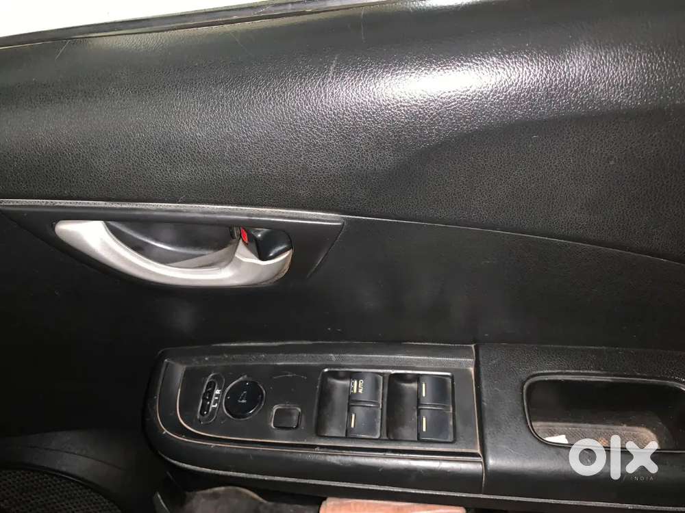 Honda Br-v  S Variant 2018 Diesel Well Condition Just Minor Problem