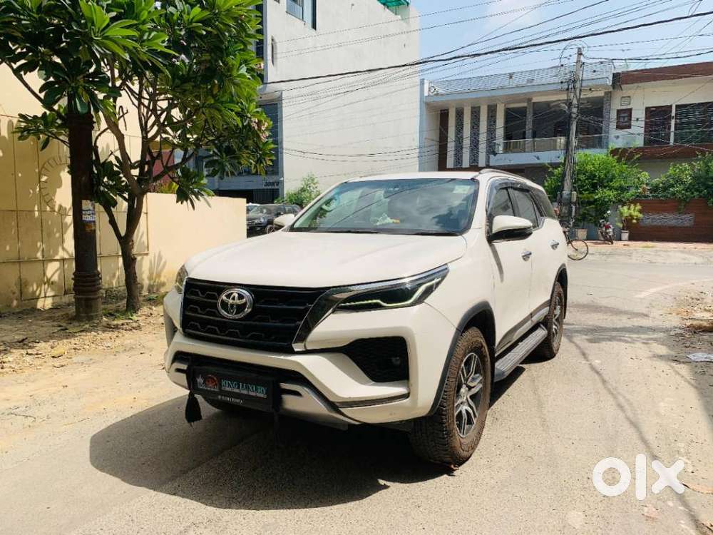 Toyota Fortuner 4x2 At 2.8 Diesel, 2021, Diesel