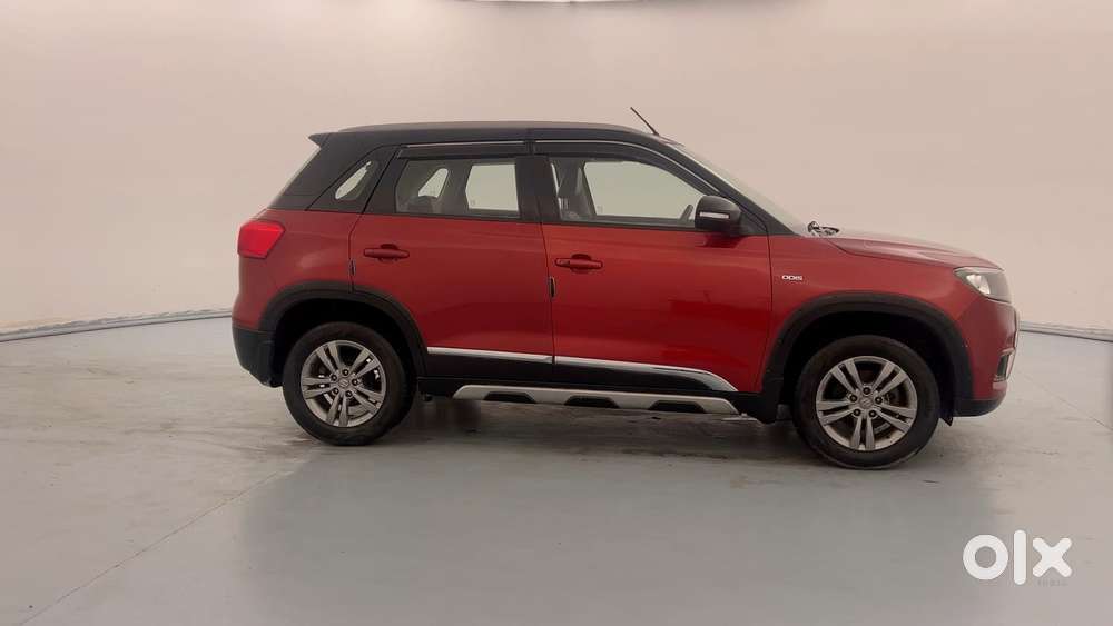 Maruti Suzuki Vitara Brezza Zdi+ Dual Tone Mt, 2016, Diesel