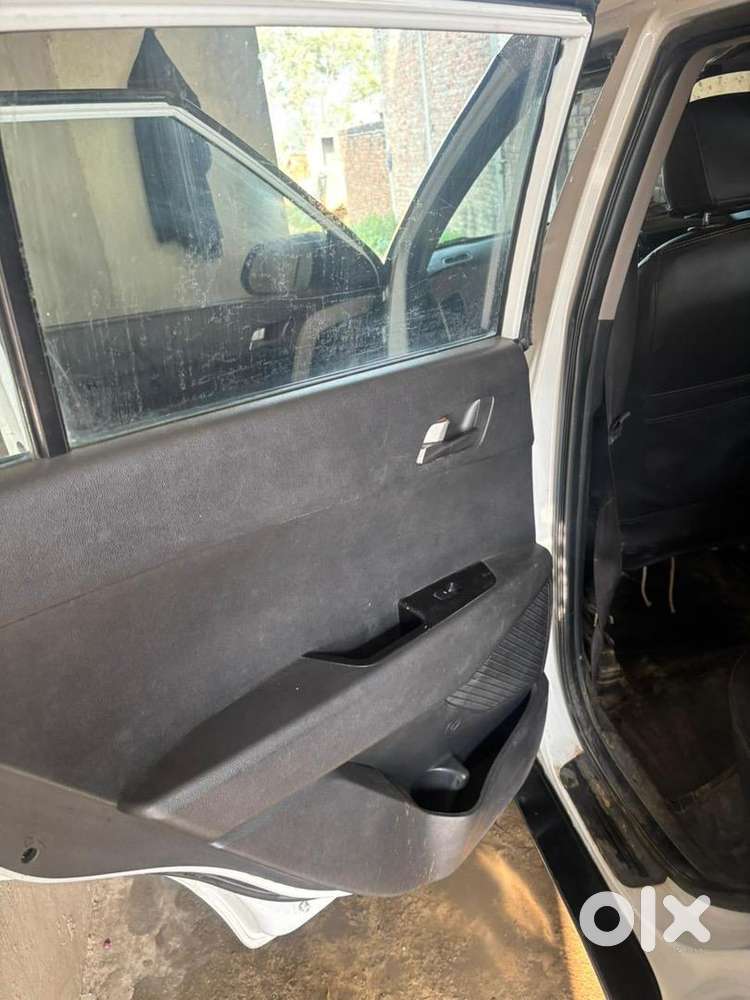 Hyundai Creta 2018 Diesel 15600 Km Driven