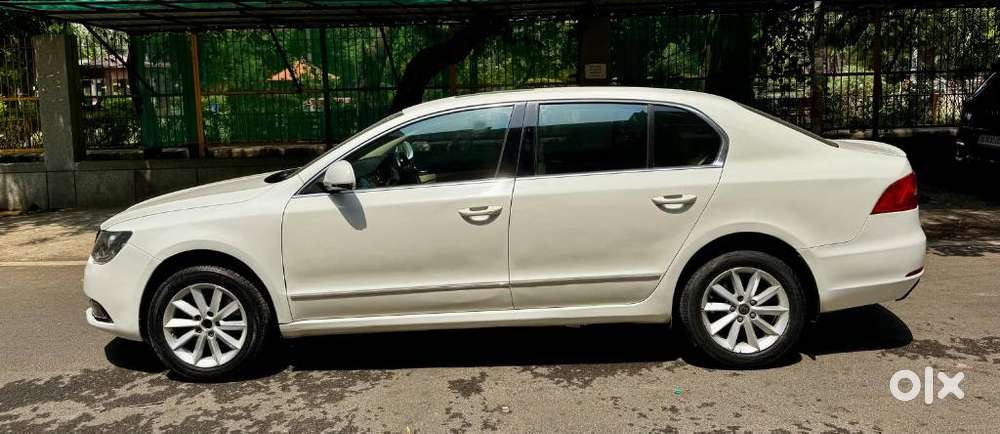Skoda Superb 1.8 Elegance Tsi At, 2014, Petrol