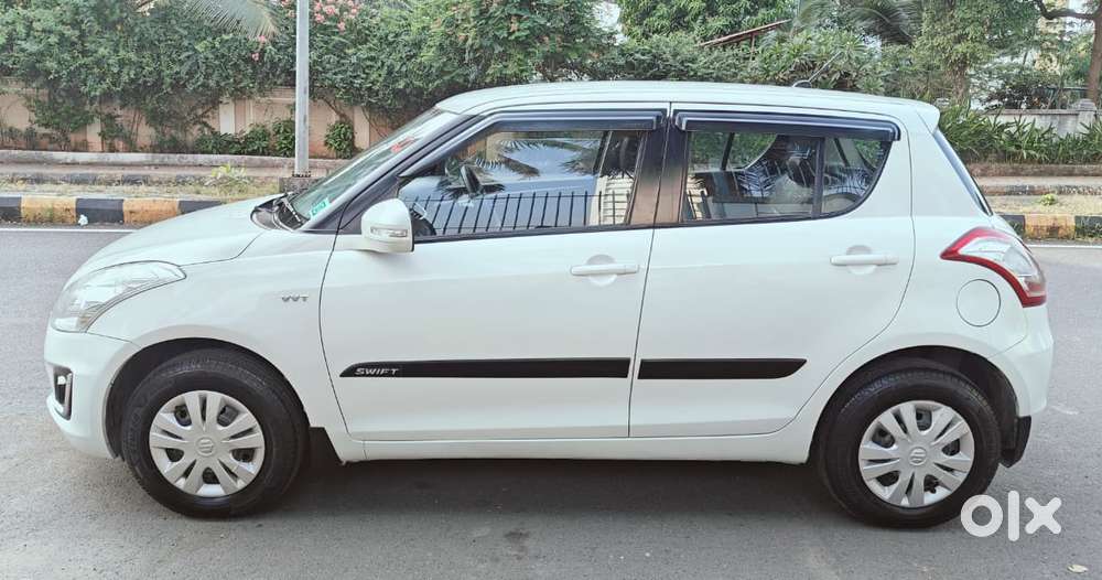 Maruti Suzuki Swift Vxi 1.2 Abs Bs-iv, 2015, Petrol