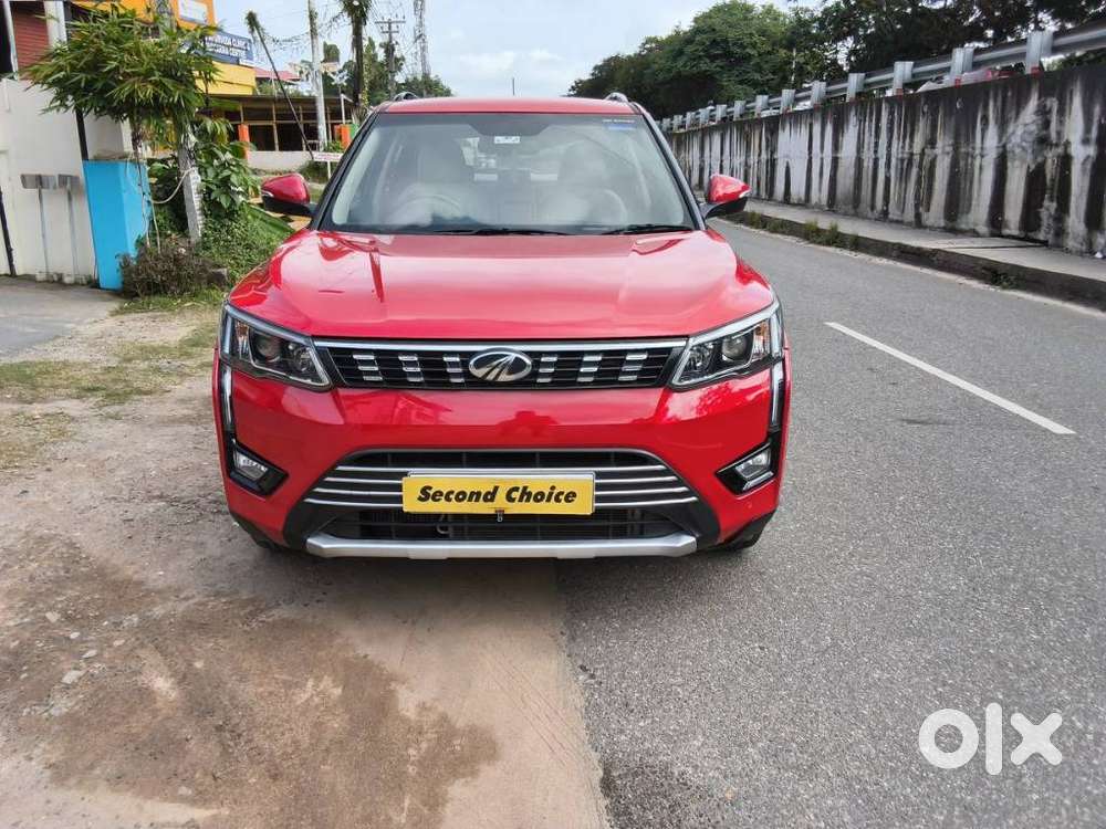 Mahindra Xuv300 1.2 W8 (o) Amt Petrol, 2024, Petrol