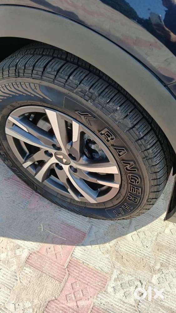 Mahindra Xuv700 2.2 Ax 5 Diesel At Str, 2022, Diesel