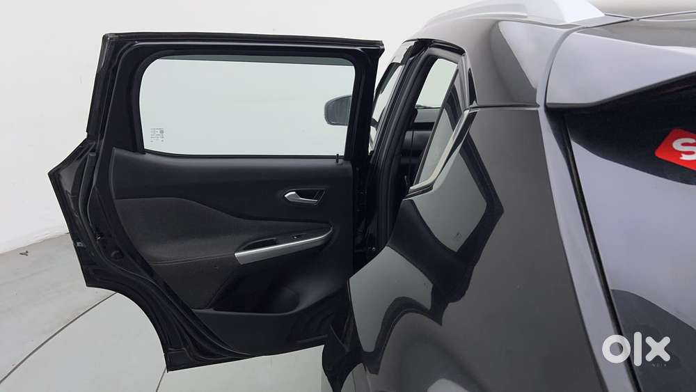 Nissan Magnite 1.0 Xv Premium Turbo Cvt, 2022, Petrol