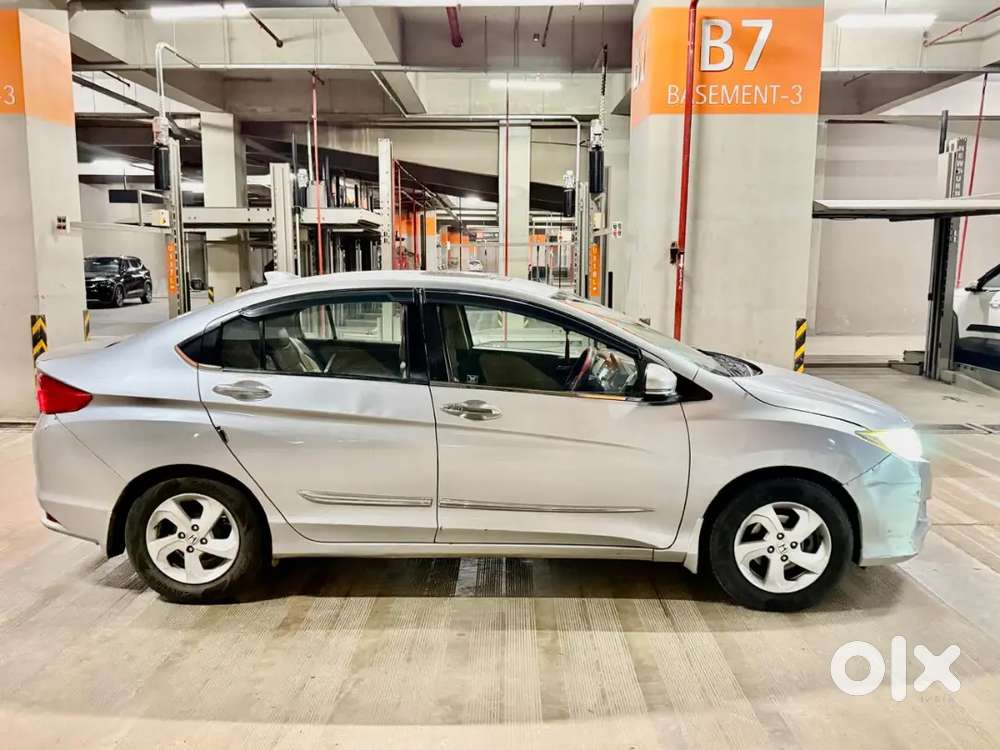 Honda City 2012 Variant Sunroof