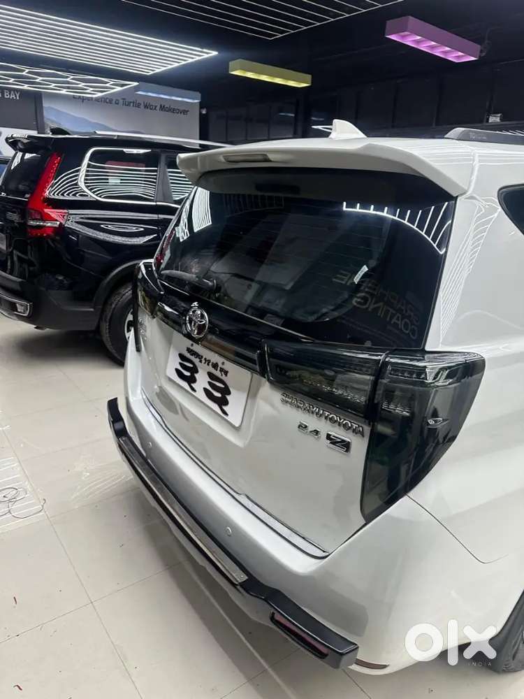 Toyota Innova Crysta 2017 Diesel 200000 Km Driven