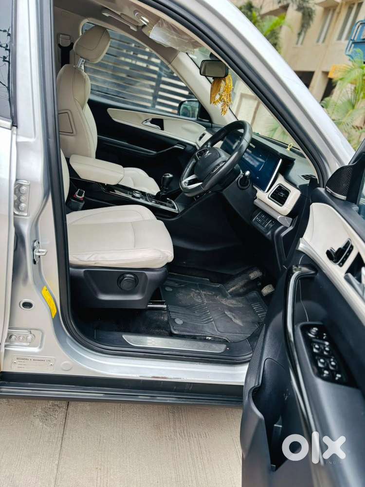 Mahindra Xuv700 2.2 Ax 7 Diesel Mt Luxury Pack Str, 2022, Diesel