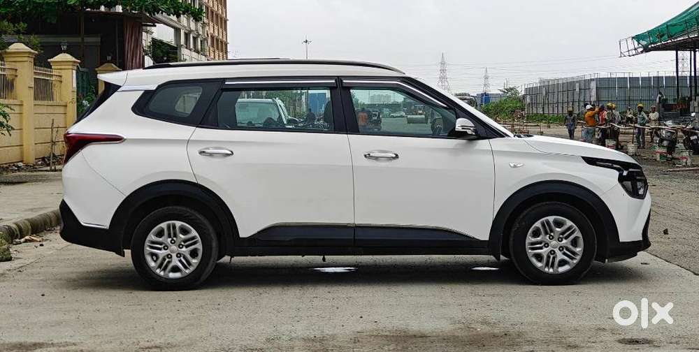 Kia Carens G 1.5 6mt Premium (o) 7-seater, 2023, Petrol