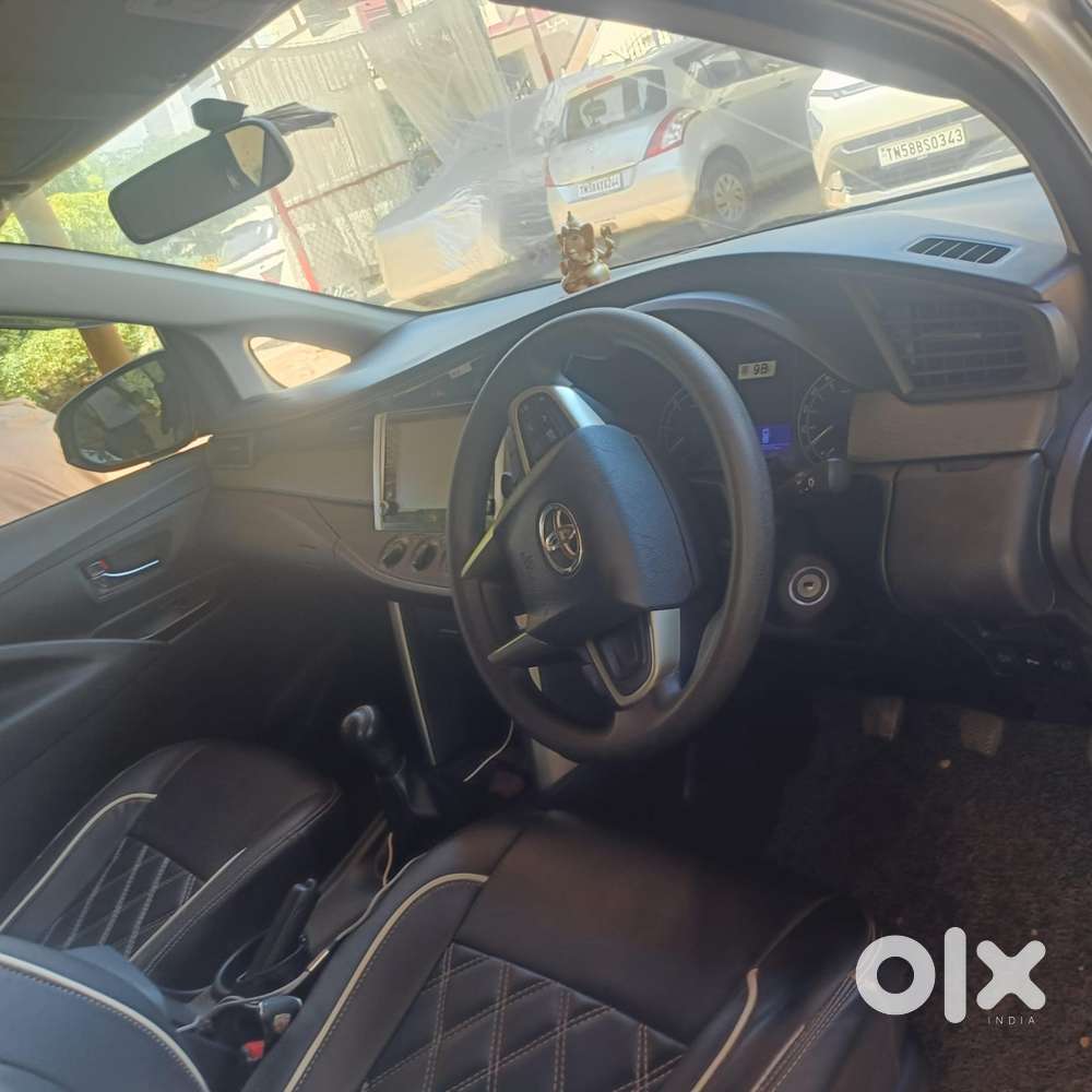 Toyota Innova Crysta 2.4 G Mt, 2023, Diesel