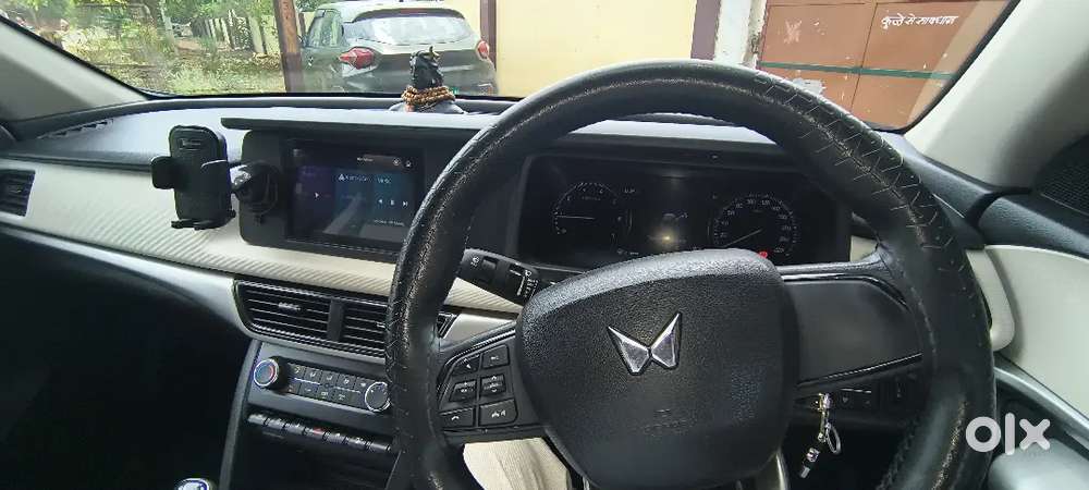 Mahindra Xuv700 Mt Mx 2025 Diesel 32000 Km Driven