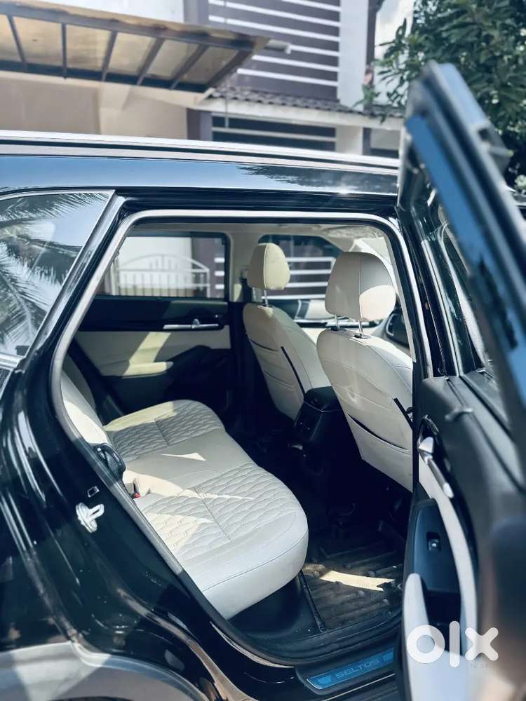 Single Owner Black Kia Seltos