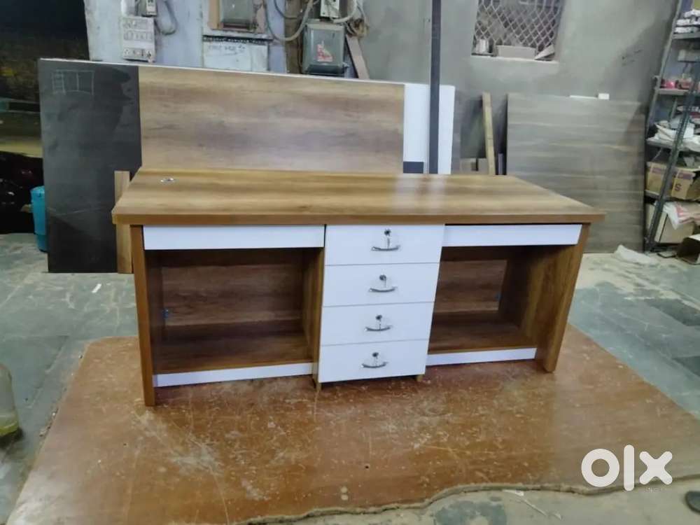 BRAND NEW 2 SEATER TABLE/OFFICE CHAIRS AND SOFA SET ALSO AVAILABLE