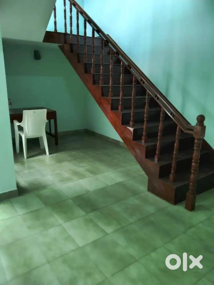 Thampanoor aristo junction near 6 cent land with house for sale.