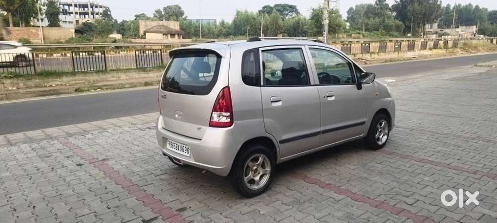 Maruti Suzuki Zen Estilo Lxi Bs Iv, 2011, Petrol