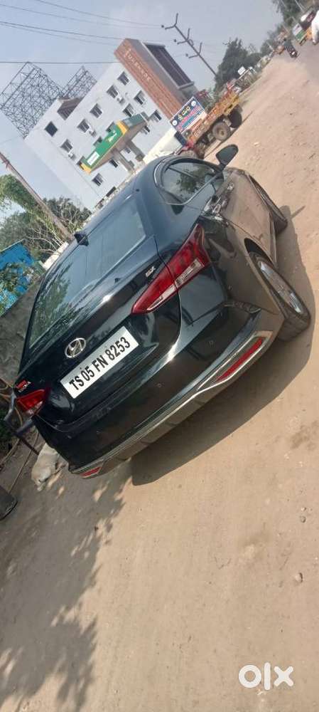 Hyundai Verna 1.5 Sx Petrol Mt, 2022, Petrol