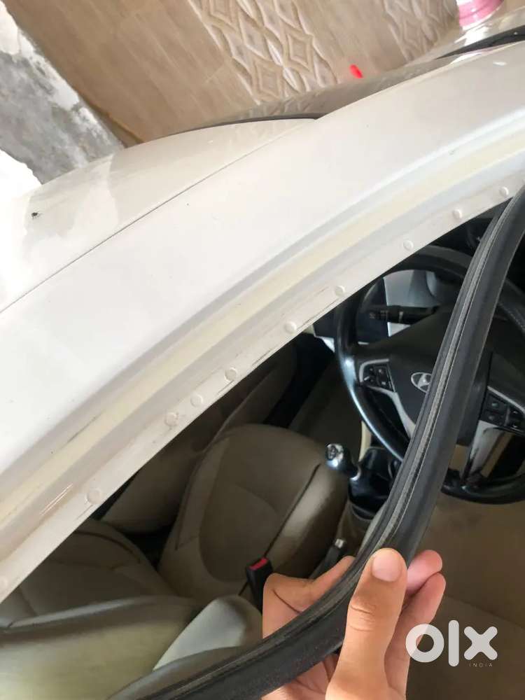 Hyundai Fluidic Verna 2015