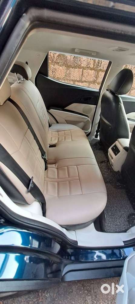 Mahindra Xuv 3xo Mx3, 2024, Petrol