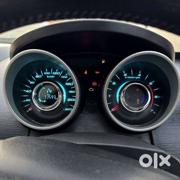 Mahindra Xuv500 2.2 W10, 2015, Diesel