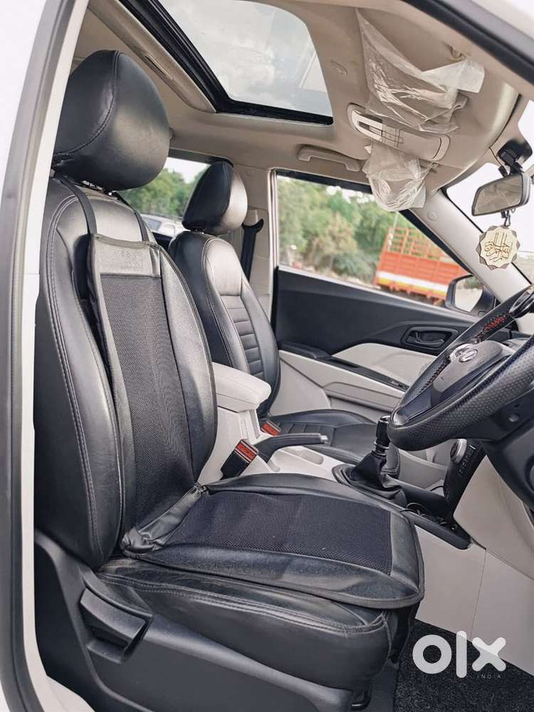Mahindra Xuv300 1.5 W6 2022
