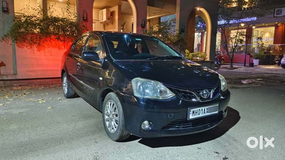 Toyota Etios V, 2011, Petrol