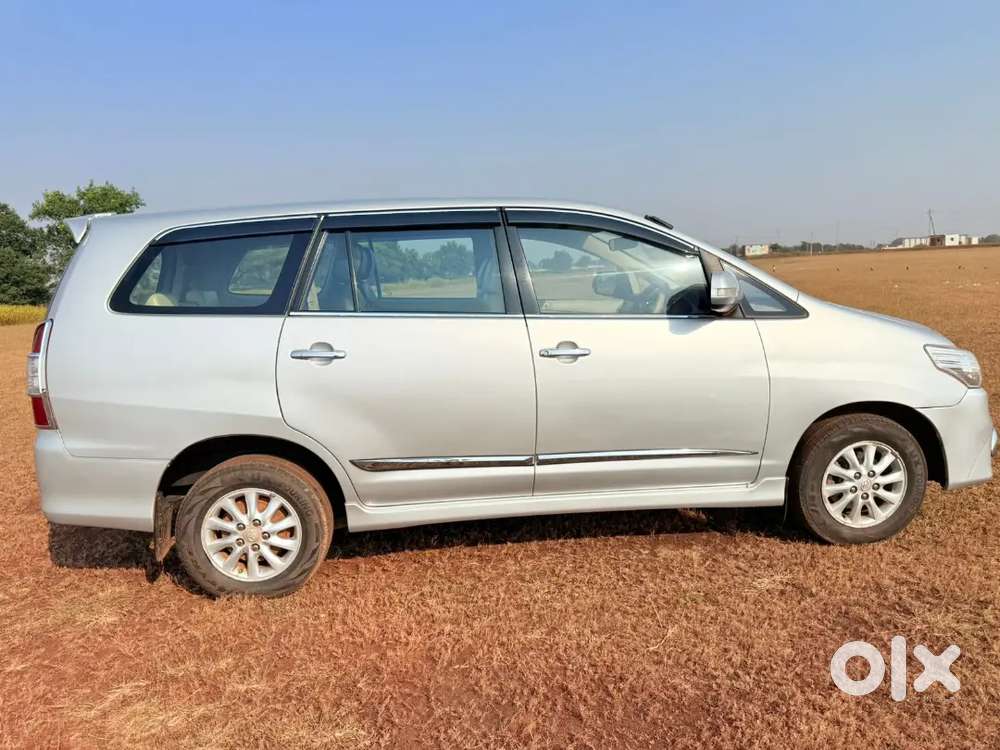 Toyota Innova 2013 Diesel Well Maintained