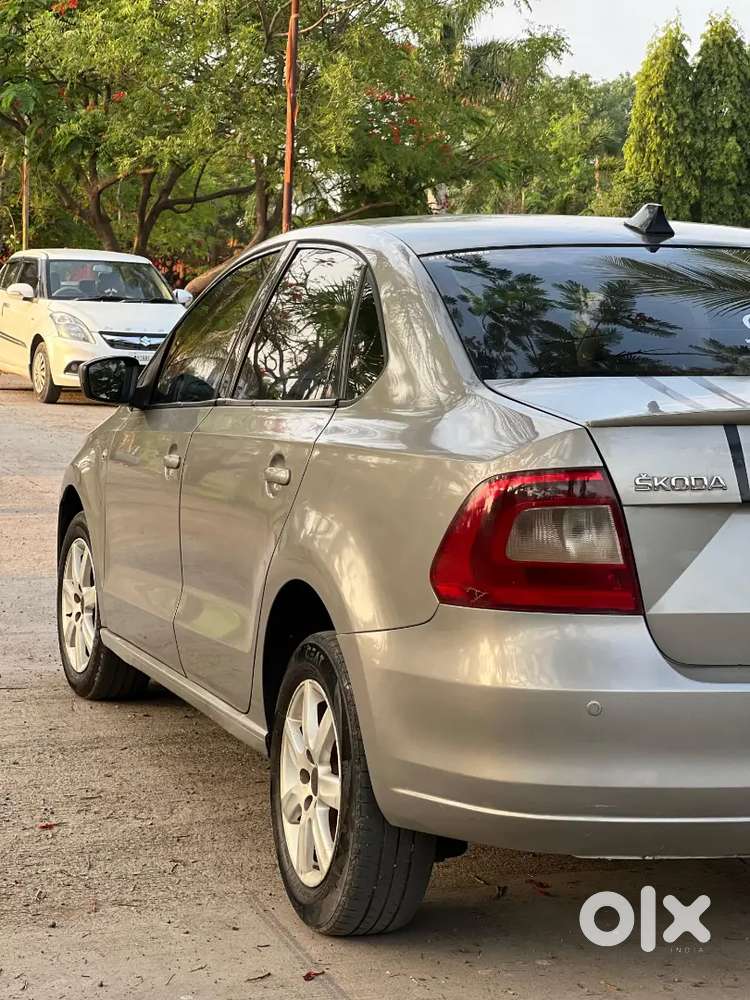 Skoda Rapid 1.0 Tsi 2014
