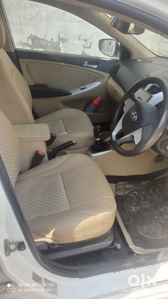 Hyundai Verna 2011