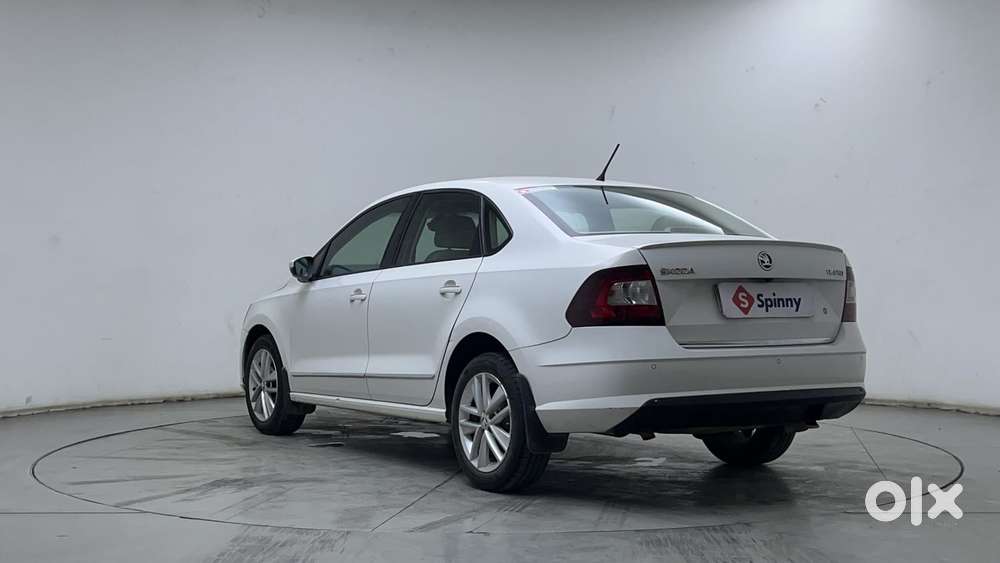 Skoda Rapid 1.5 Tdi Style/1.5 At Style, 2021, Petrol
