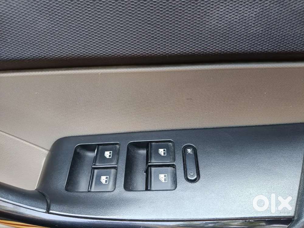 Tata Tiago Revotron 2018 Km Driven 90000