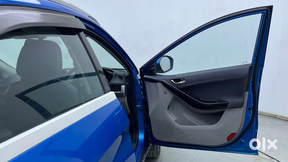 Tata Nexon 1.2 Revotron Xza Plus (l), 2019, Petrol