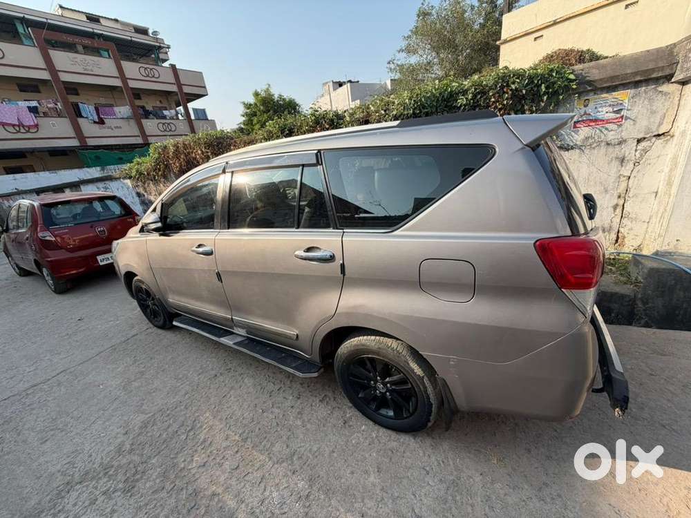 Toyota Innova Crysta 2017 Diesel Manual