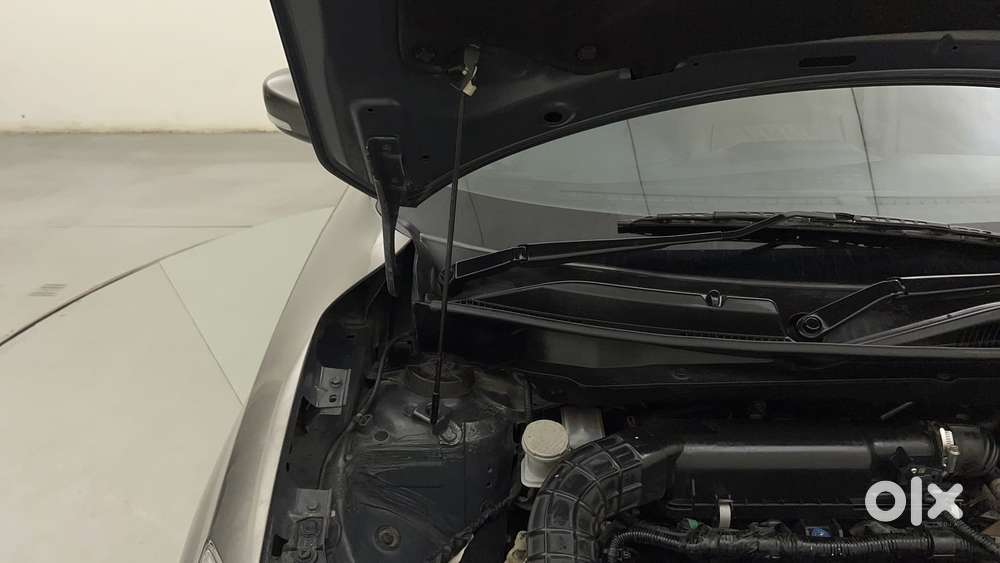 Maruti Suzuki Dzire 1.2 Zxi, 2023, Petrol