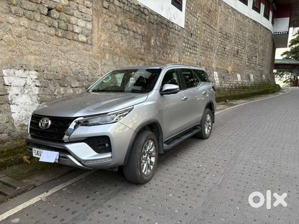 Toyota Fortuner 2022 Diesel 6092 Kms Driven
