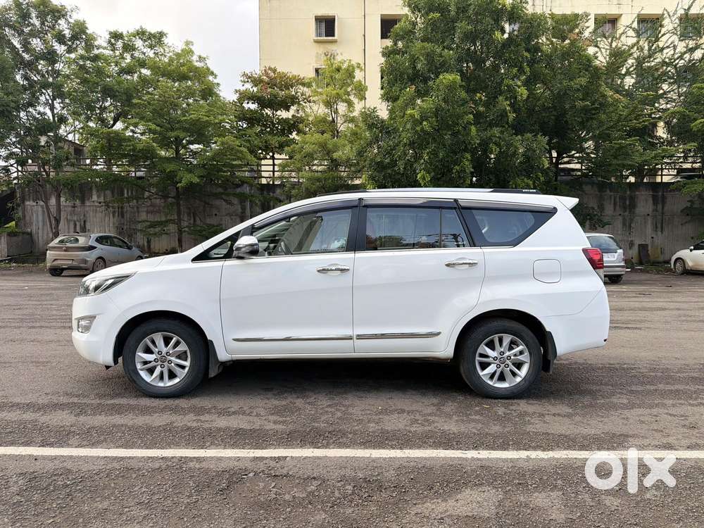 Toyota Innova Crysta 2.4 G Mt 8s, 2018, Diesel