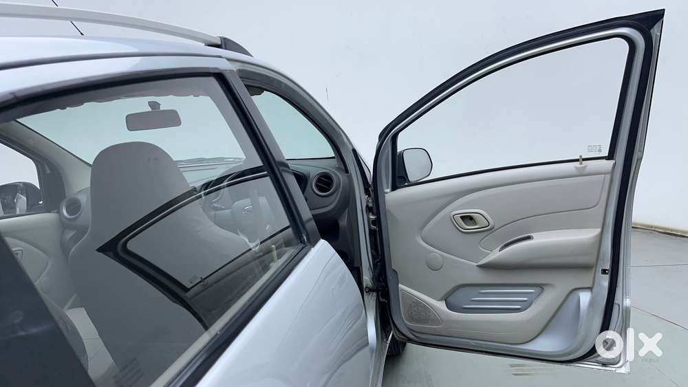 Datsun Redigo T Option, 2016, Petrol