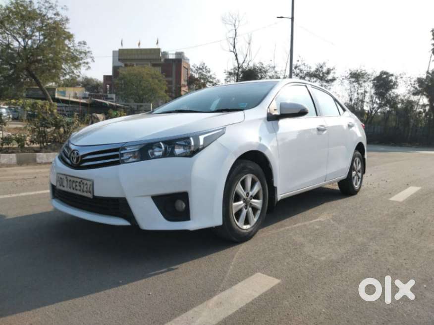 Toyota Corolla Altis 2013-2017 G At, 2015, Petrol