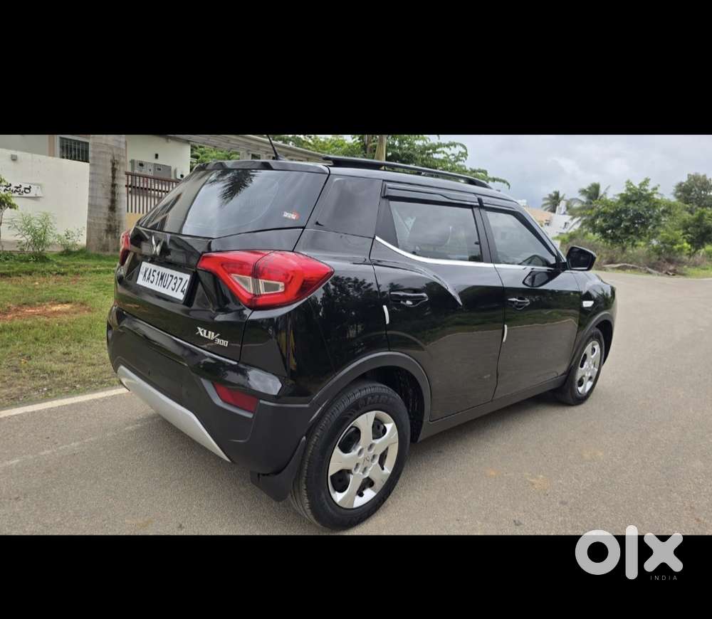 Mahindra Xuv300 W6, 2023, Petrol
