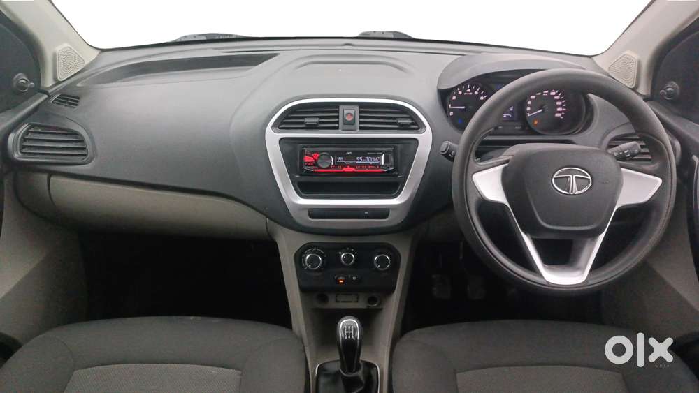 Tata Tiago 1.2 Revotron Xm, 2017, Petrol