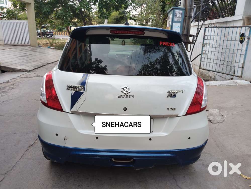 Maruti Suzuki Swift Vxi Optional, 2015, Petrol