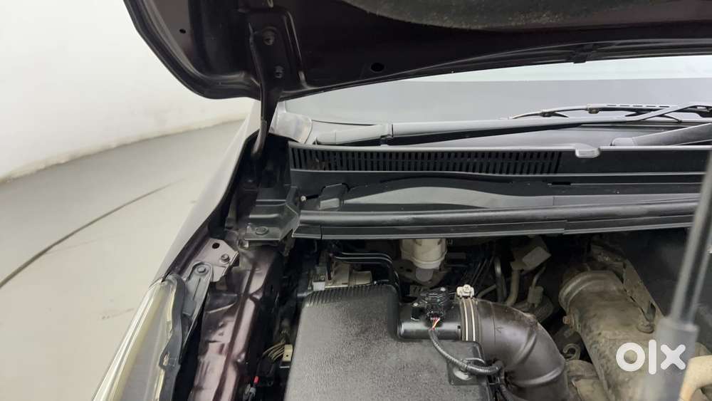 Toyota Innova Crysta 2.4 G Mt 8s, 2016, Diesel