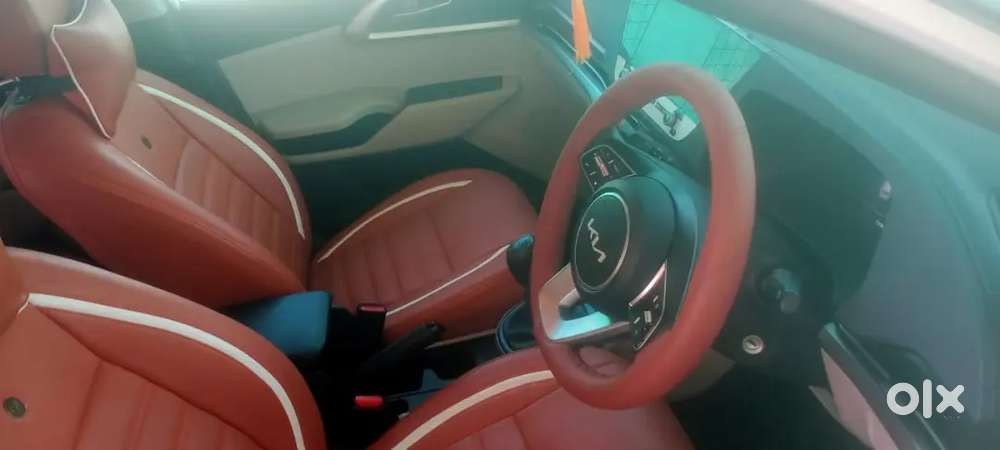 Kia Carens 2025 Petrol 2000 Km Drive 1st Owner
