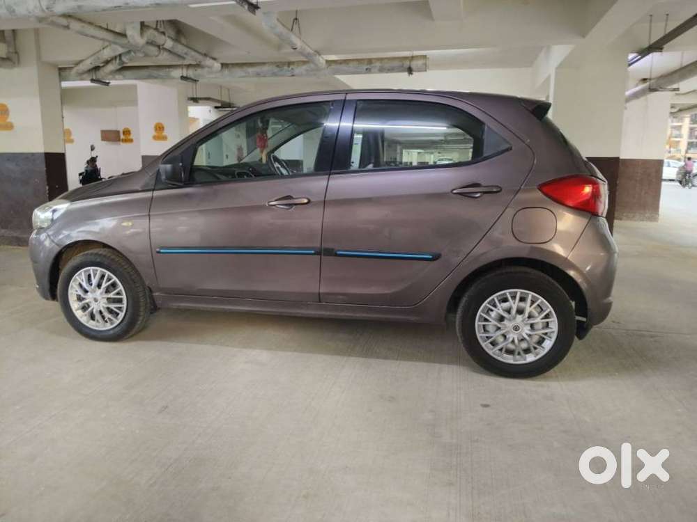 Tata Tiago 1.2 Revotron Xt (o), 2016, Petrol