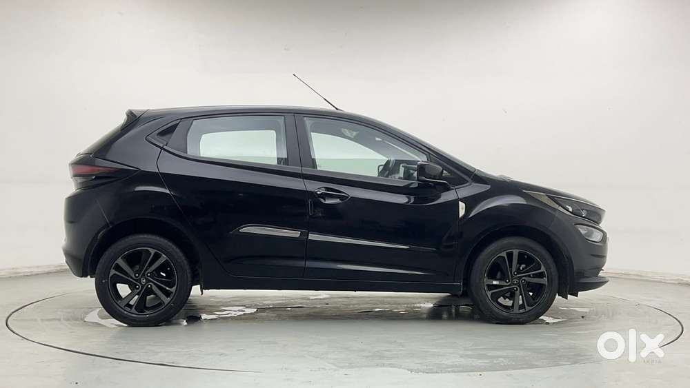 Tata Altroz 1.2 Xz Plus Dark Edition, 2022, Petrol