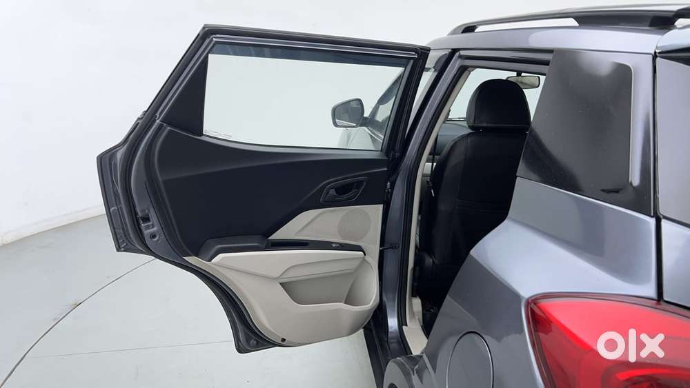 Mahindra Xuv300 W6 Diesel, 2022, Diesel