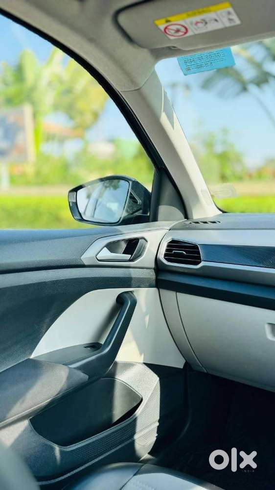 Volkswagen Taigun 1.0 Tsi Highline At, 2022, Petrol