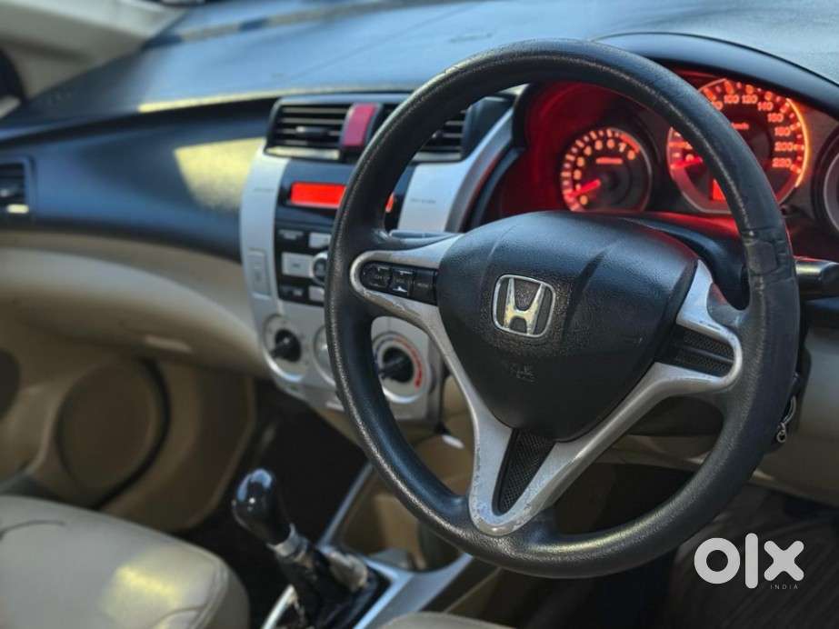 Honda City, 2011, Petrol